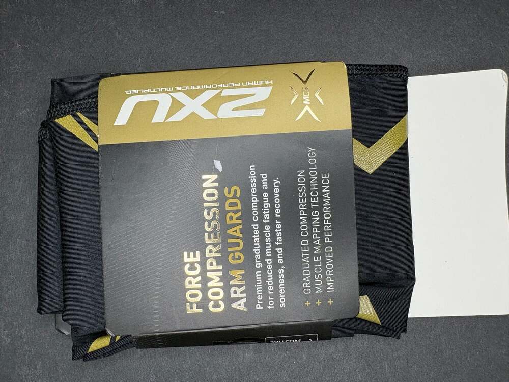 2XU MCS Force Compression Arm Guards Black/Gold UA3513a